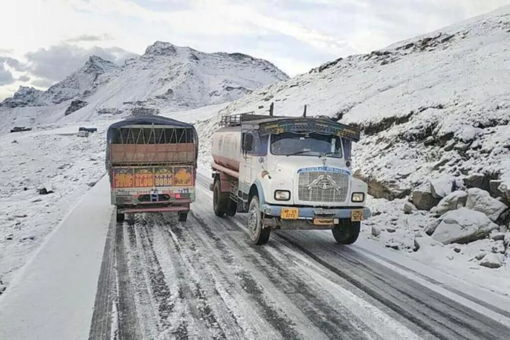 Rohtak Road